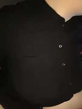 Snapshot of Katy2323 chatting on 10.17.25 Katy2323 online show from 10.17.25