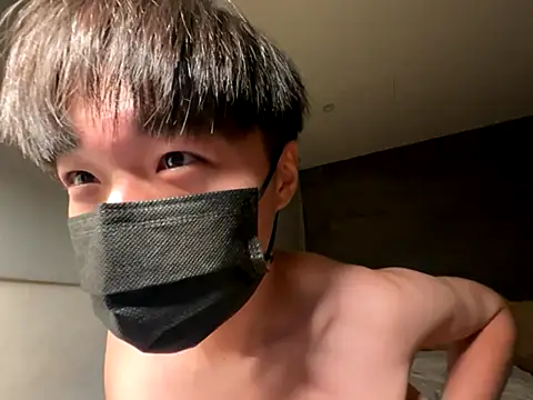 Snapshot of Yo155 chatting on 10.16.25 Yo155 online show from 10.16.25