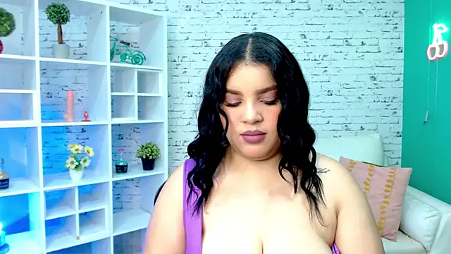 Snapshot of loaizalust chatting on 11.06.25 loaizalust online show from 11.06.25