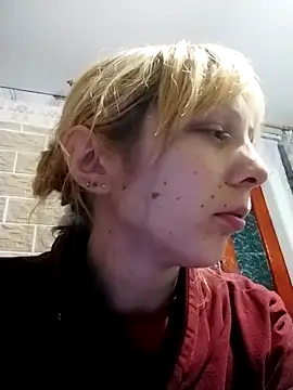 Snapshot of Ponka2011 chatting on 09.24.25 Ponka2011 online show from 09.24.25