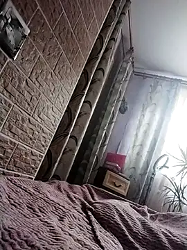 Snapshot of Ponka2011 chatting on 09.27.25 Ponka2011 online show from 09.27.25