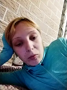 Snapshot of Ponka2011 chatting on 10.02.25 Ponka2011 online show from 10.02.25