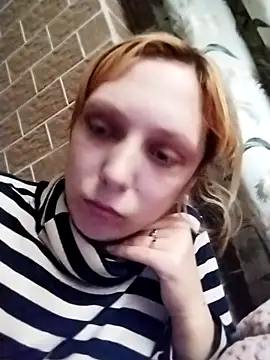 Snapshot of Ponka2011 chatting on 10.11.25 Ponka2011 online show from 10.11.25