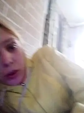 Snapshot of Ponka2011 chatting on 10.16.25 Ponka2011 online show from 10.16.25