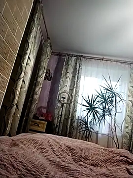 Snapshot of Ponka2011 chatting on 10.17.25 Ponka2011 online show from 10.17.25