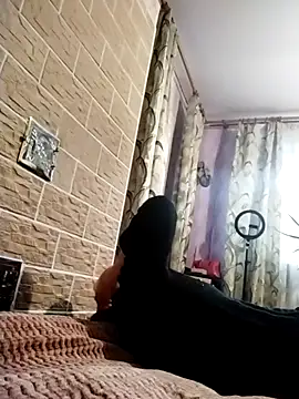 Snapshot of Ponka2011 chatting on 10.21.25 Ponka2011 online show from 10.21.25