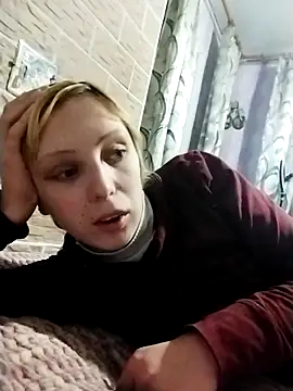 Snapshot of Ponka2011 chatting on 10.23.25 Ponka2011 online show from 10.23.25