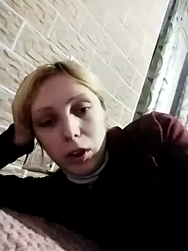 Snapshot of Ponka2011 chatting on 10.24.25 Ponka2011 online show from 10.24.25