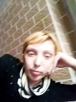 Snapshot of Ponka2011 chatting on 10.29.25 Ponka2011 online show from 10.29.25