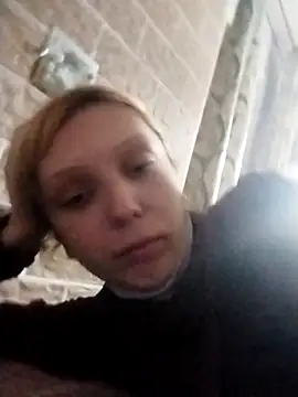 Snapshot of Ponka2011 chatting on 10.31.25 Ponka2011 online show from 10.31.25