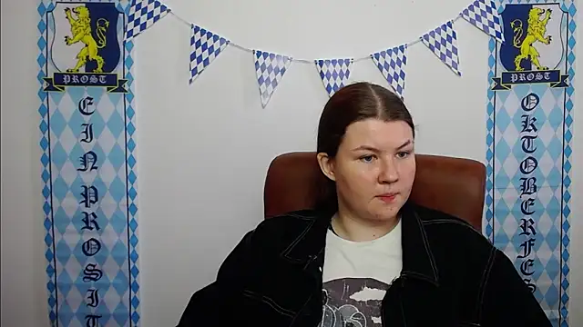 AveryMiss online show from 09.23.25