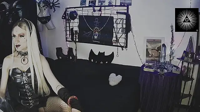 Snapshot of Miss_Agatha666 chatting on 10.02.25 Miss Agatha666 online show from 10.02.25