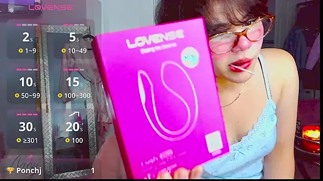 LunaMilav online show from 09.30.25