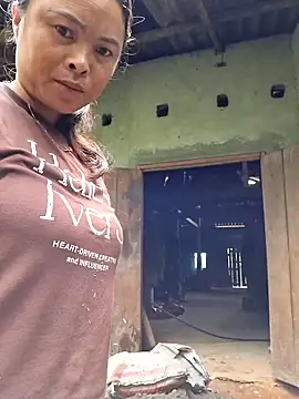 xuxulovezz online show from 10.02.25