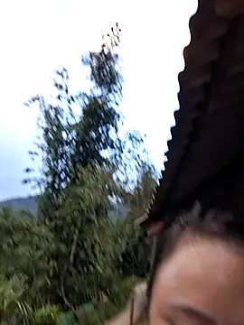 xuxulovezz online show from 10.18.25