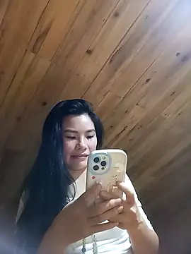 Snapshot of Suny_babyy chatting on 10.27.25 Suny babyy online show from 10.27.25