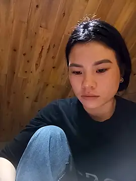 Snapshot of Suny_babyy chatting on 11.04.25 Suny babyy online show from 11.04.25