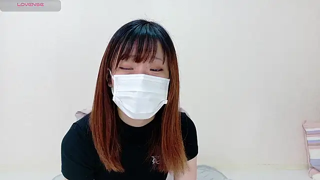 Snapshot of --rino-- chatting on 10.08.25 --rino-- online show from 10.08.25