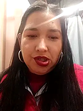 Snapshot of rossiteylor chatting on 09.25.25 rossiteylor online show from 09.25.25