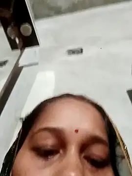 Snapshot of Rupali_ji chatting on 10.21.25 Rupali ji online show from 10.21.25
