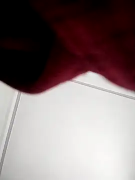 Snapshot of abigail-00 chatting on 10.18.25 abigail-00 online show from 10.18.25