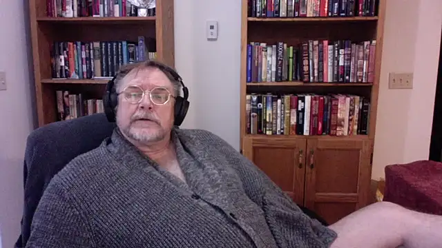 Snapshot of Vinyl22@xh chatting on 03.01.26 Vinyl22xh online show from 03.01.26