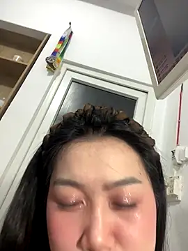 -Halley- online show from 09.22.25