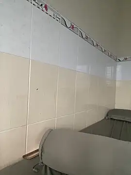 Snapshot of Linh247380 chatting on 10.10.25 Linh247380 online show from 10.10.25