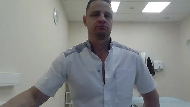 Snapshot of Freeze_Fire chatting on 10.21.25 Freeze Fire online show from 10.21.25
