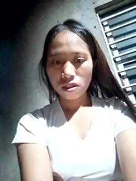 Snapshot of ruby-00 chatting on 10.29.25 ruby-00 online show from 10.29.25