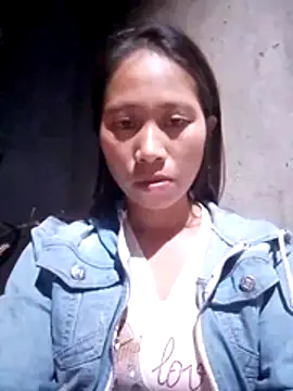 Snapshot of ruby-00 chatting on 11.05.25 ruby-00 online show from 11.05.25