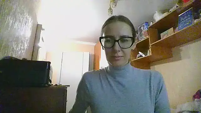 Snapshot of Norivann chatting on 10.11.25 Norivann online show from 10.11.25