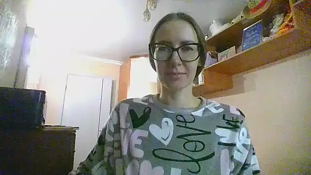 Snapshot of Norivann chatting on 10.19.25 Norivann online show from 10.19.25