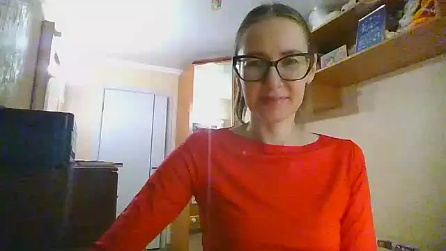 Snapshot of Norivann chatting on 10.27.25 Norivann online show from 10.27.25