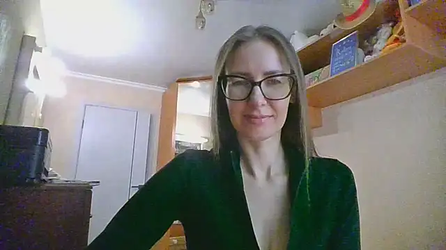 Snapshot of Norivann chatting on 11.11.25 Norivann online show from 11.11.25