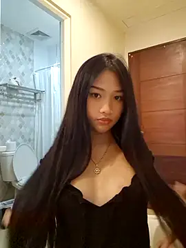 Snapshot of Bunny72772 chatting on 11.11.25 Bunny72772 online show from 11.11.25