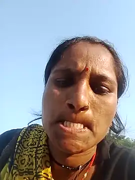 Snapshot of Pooja6060 chatting on 10.18.25 Pooja6060 online show from 10.18.25