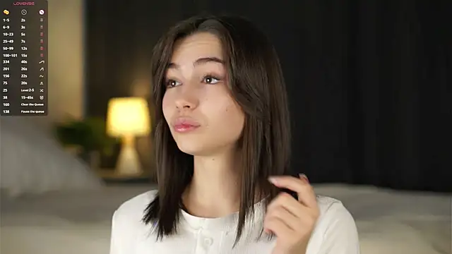 Snapshot of LettySlovacek chatting on 11.04.25 LettySlovacek online show from 11.04.25