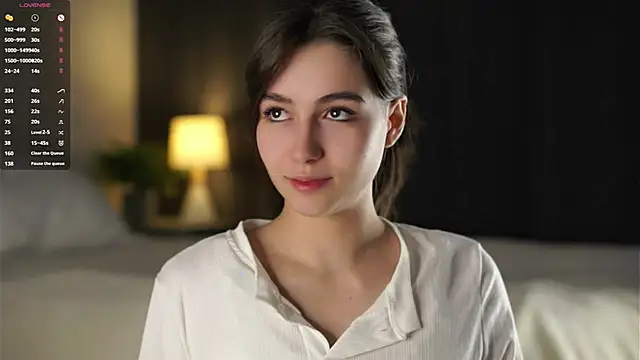 Snapshot of LettySlovacek chatting on 11.07.25 LettySlovacek online show from 11.07.25