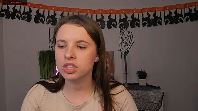 lola swon online show from 10.27.25