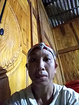 Snapshot of vtmbae chatting on 09.24.25 vtmbae online show from 09.24.25