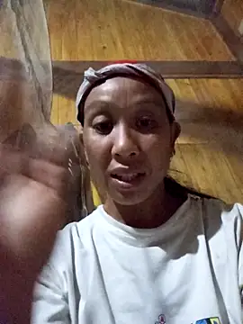 Snapshot of vtmbae chatting on 09.26.25 vtmbae online show from 09.26.25