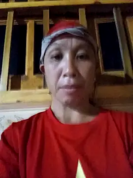 Snapshot of vtmbae chatting on 10.07.25 vtmbae online show from 10.07.25