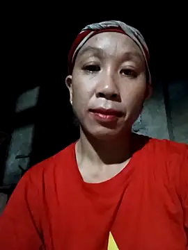 Snapshot of vtmbae chatting on 10.08.25 vtmbae online show from 10.08.25