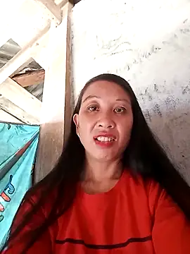 Snapshot of vtmbae chatting on 10.11.25 vtmbae online show from 10.11.25