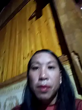 Snapshot of vtmbae chatting on 10.14.25 vtmbae online show from 10.14.25