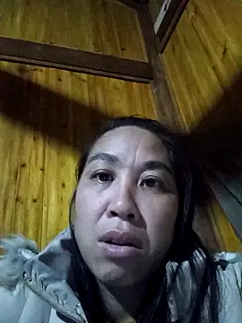 Snapshot of vtmbae chatting on 02.19.26 vtmbae online show from 02.19.26