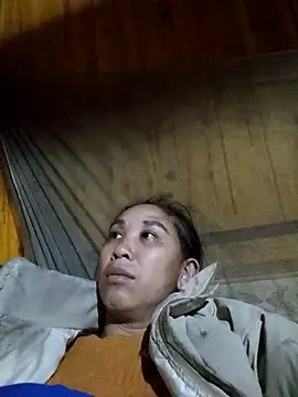 Snapshot of vtmbae chatting on 02.21.26 vtmbae online show from 02.21.26