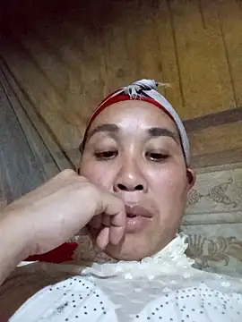 Snapshot of vtmbae chatting on 02.23.26 vtmbae online show from 02.23.26