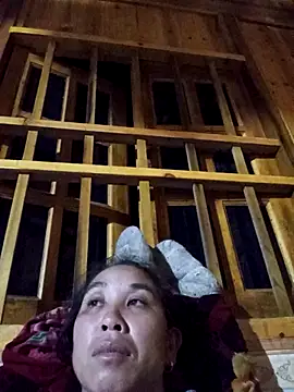 Snapshot of vtmbae chatting on 02.25.26 vtmbae online show from 02.25.26